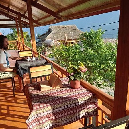 Lenh'S Family House Bed & Breakfast ซาปา ภายนอก รูปภาพ