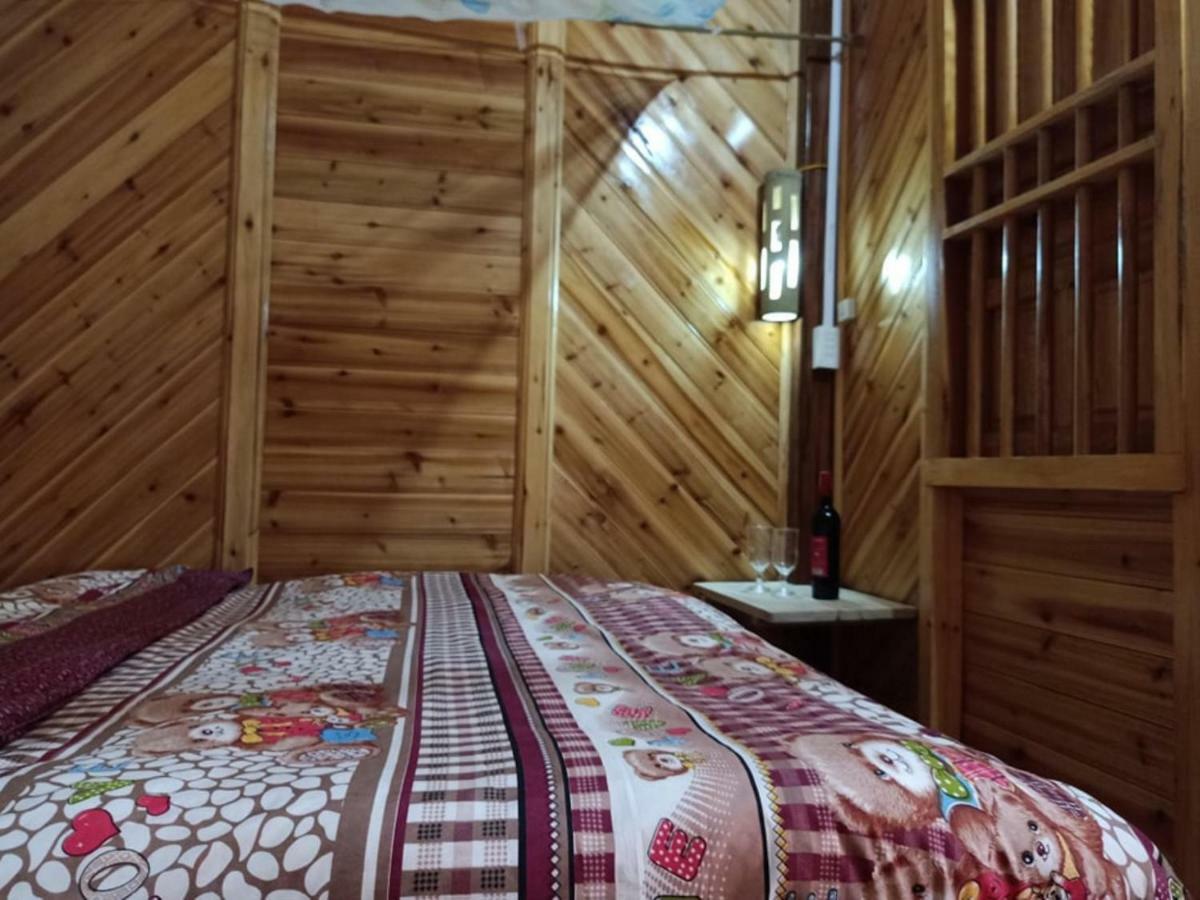 Lenh'S Family House Bed & Breakfast ซาปา ภายนอก รูปภาพ
